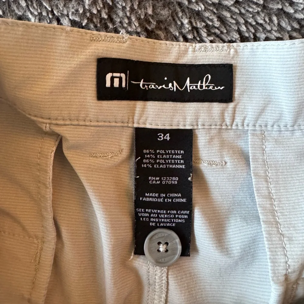 TRAVIS MATTHEW Men's Casual Golf Short Set
